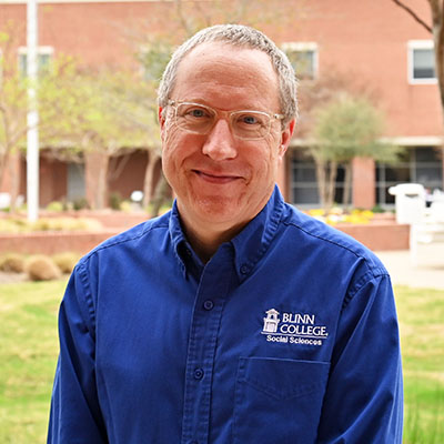 Blinn government professor receives award for his dedication to the Texas Digital Learning Association