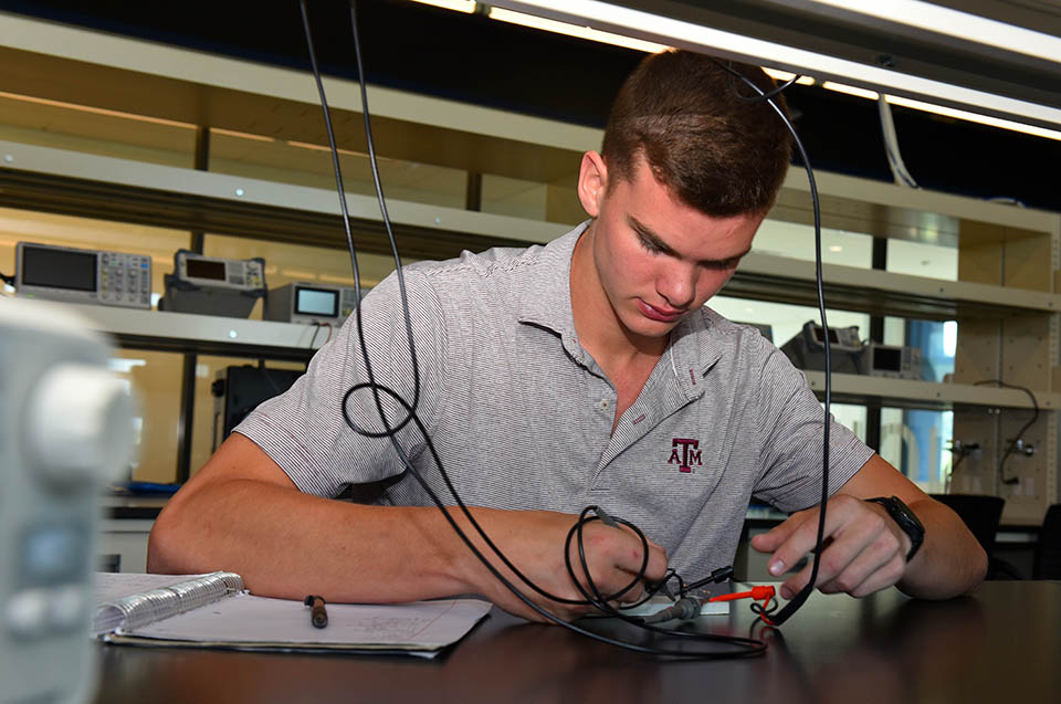 Through the co-enrollment program, Cooper Bennett enjoys small class sizes at Blinn while pursuing his Texas A&M engineering bachelor's degree