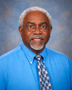 Dr Robert Wright.