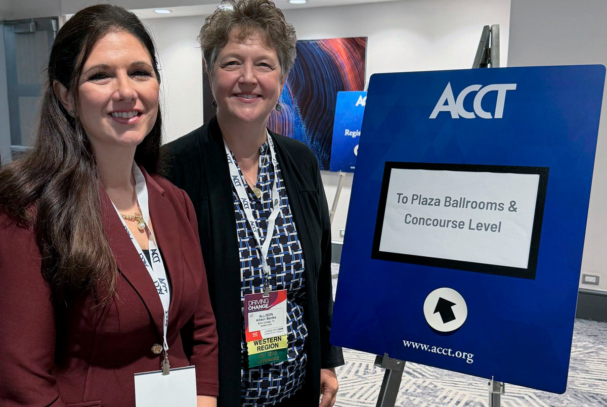 Board Chair Allison Bentke and Dean Victoria Fowler highlight collaborative leadership and development of new artificial intelligence degree programs